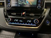 Toyota Corolla 1.8 Corolla Design HEV CVT 5dr 23