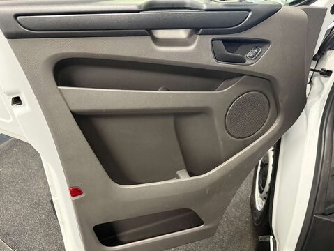 Ford Transit Custom 2.0 Transit Custom 320 Leader EcoBlue 24