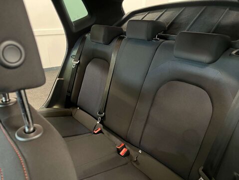 SEAT Arona 1.0 Arona FR EcoTSI Semi-Auto 5dr 39