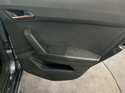 SEAT Arona 1.0 Arona FR EcoTSI Semi-Auto 5dr 28