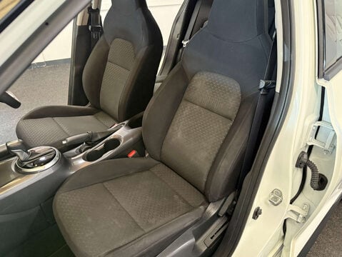 Nissan Juke 1.0 Juke Acenta DiG-T Semi-Auto 5dr 43