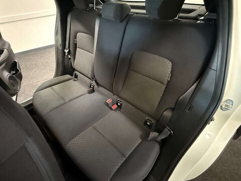 Nissan Juke 1.0 Juke Acenta DiG-T Semi-Auto 5dr 37
