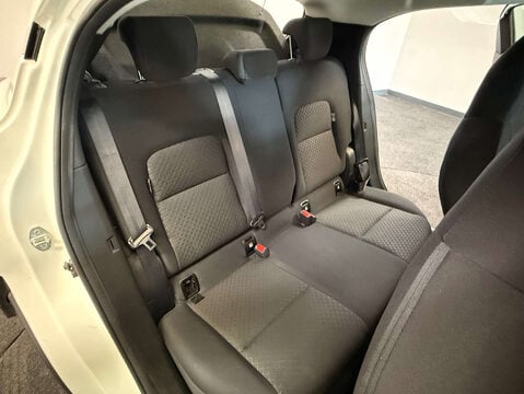 Nissan Juke 1.0 Juke Acenta DiG-T Semi-Auto 5dr 25