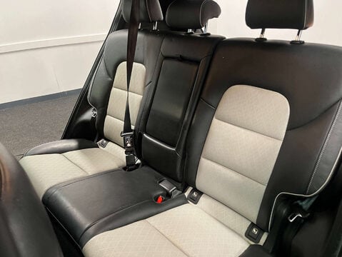 Kia Sportage 2.0 Sportage GT-Line CRDi 4x4 4WD 5dr 38