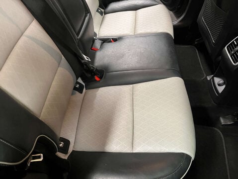 Kia Sportage 2.0 Sportage GT-Line CRDi 4x4 4WD 5dr 29