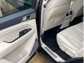 SsangYong Rexton 2.2 Rexton Ultimate Auto 4WD 5dr 5
