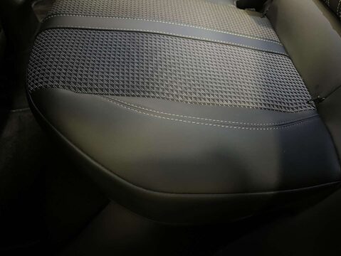 Peugeot 208 208 GT Ev 5dr 40