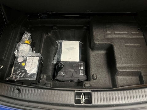 Mercedes-Benz C Class 3.0 AMG C 43 Premium 4Matic Auto 4WD 4dr 31