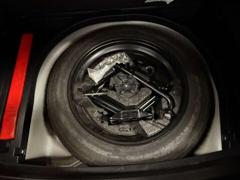 Volvo V40 2.0 V40 R-Design Pro D3 Auto 5dr 34