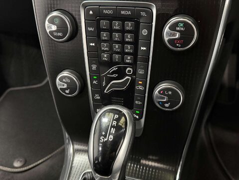 Volvo V40 2.0 V40 R-Design Pro D3 Auto 5dr 12