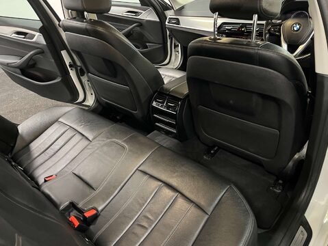 BMW 5 Series 2.0 520d SE Auto 5dr 35