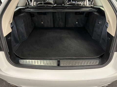 BMW 5 Series 2.0 520d SE Auto 5dr 37