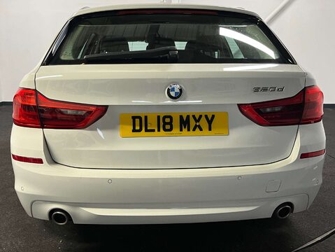 BMW 5 Series 2.0 520d SE Auto 5dr 4