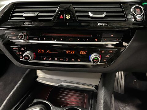 BMW 5 Series 2.0 520d SE Auto 5dr 23