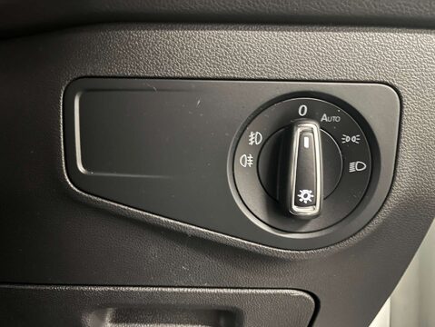 Volkswagen Tiguan 2.0 Tiguan R-Line TDI BlueMotion Technology 4Motion Semi-Auto 4WD 5dr 17