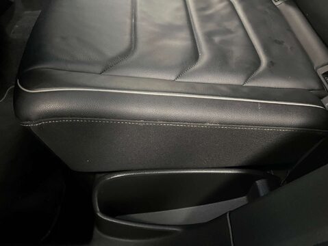 Volkswagen Tiguan 2.0 Tiguan R-Line TDI BlueMotion Technology 4Motion Semi-Auto 4WD 5dr 41