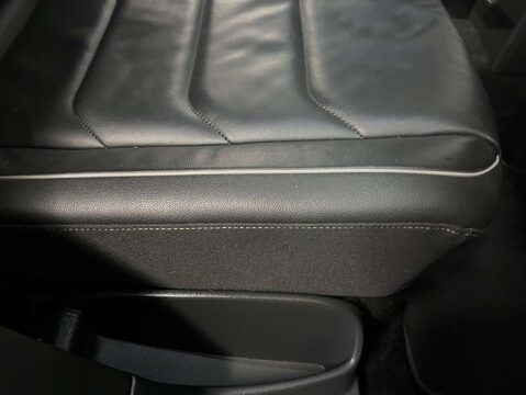 Volkswagen Tiguan 2.0 Tiguan R-Line TDI BlueMotion Technology 4Motion Semi-Auto 4WD 5dr 30