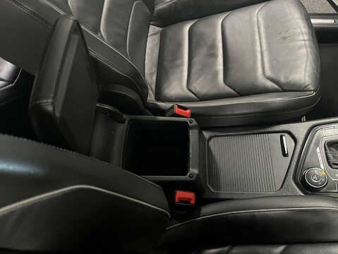 Volkswagen Tiguan 2.0 Tiguan R-Line TDI BlueMotion Technology 4Motion Semi-Auto 4WD 5dr 27