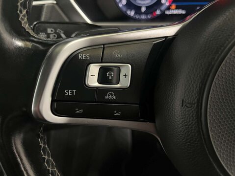 Volkswagen Tiguan 2.0 Tiguan R-Line TDI BlueMotion Technology 4Motion Semi-Auto 4WD 5dr 18