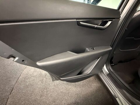 Kia Niro 1.6 Niro 2 HEV Semi-Auto 5dr 46