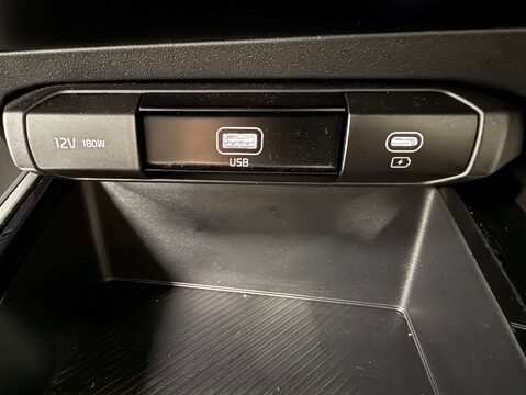 Kia Niro 1.6 Niro 2 HEV Semi-Auto 5dr 21