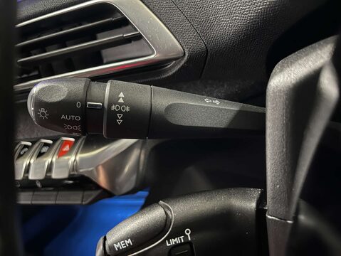 Peugeot 3008 1.2 3008 Allure PureTech S/S 5dr 21