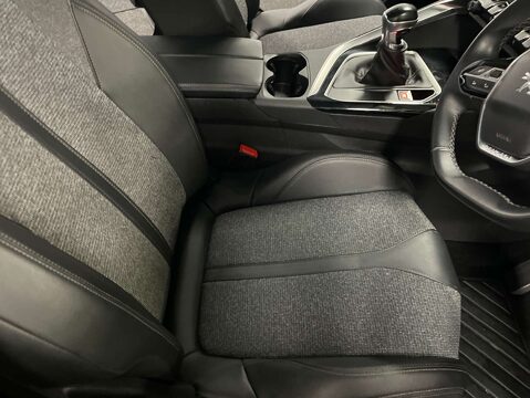 Peugeot 3008 1.2 3008 Allure PureTech S/S 5dr 15