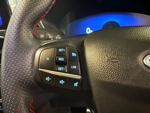 Ford Kuga 2.5 Kuga ST-Line PHEV CVT 5dr 15