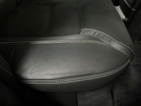 Volvo XC60 2.0 XC60 R-Design T8 PHEV AWD Auto 4WD 5dr 31