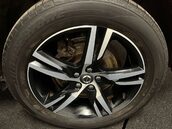 Volvo XC60 2.0 XC60 R-Design T8 PHEV AWD Auto 4WD 5dr 39