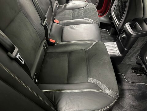 Volvo XC60 2.0 XC60 R-Design T8 PHEV AWD Auto 4WD 5dr 32