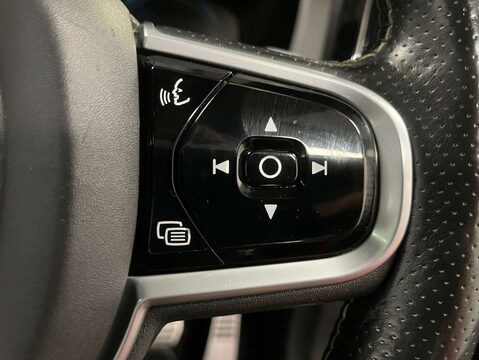 Volvo XC60 2.0 XC60 R-Design T8 PHEV AWD Auto 4WD 5dr 20