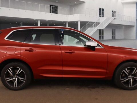Volvo XC60 2.0 XC60 R-Design T8 PHEV AWD Auto 4WD 5dr 6
