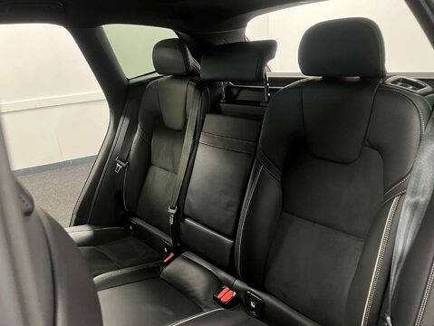 Volvo XC60 2.0 XC60 R-Design T8 PHEV AWD Auto 4WD 5dr 41