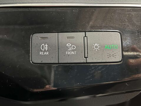 Audi E-Tron e-tron Technik 50 Quattro 4WD 5dr 18