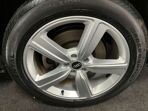 Audi E-Tron e-tron Technik 50 Quattro 4WD 5dr 43