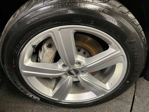 Audi E-Tron e-tron Technik 50 Quattro 4WD 5dr 12