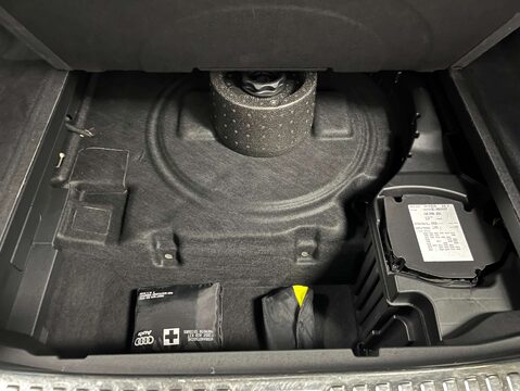 Audi E-Tron e-tron Technik 50 Quattro 4WD 5dr 42