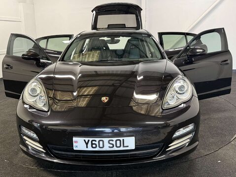 Porsche Panamera 3.6 Panamera V6 4 Semi-Auto 4WD 5dr 8