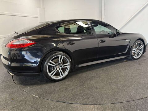 Porsche Panamera 3.6 Panamera V6 4 Semi-Auto 4WD 5dr 5