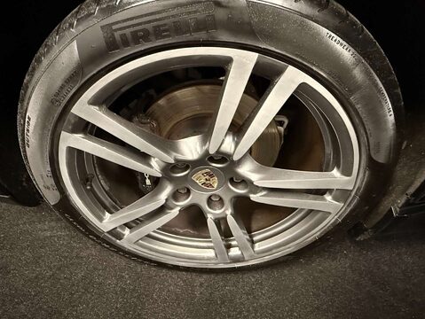 Porsche Panamera 3.6 Panamera V6 4 Semi-Auto 4WD 5dr 39