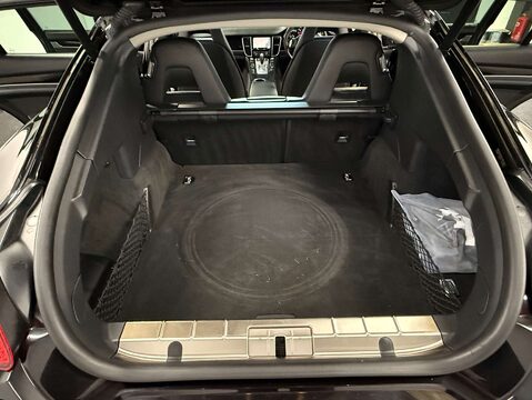 Porsche Panamera 3.6 Panamera V6 4 Semi-Auto 4WD 5dr 43