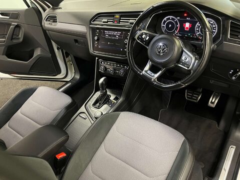 Volkswagen Tiguan 2.0 Tiguan R-Line TDI 4Motion DSG 4WD 5dr 17