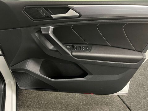 Volkswagen Tiguan 2.0 Tiguan R-Line TDI 4Motion DSG 4WD 5dr 11