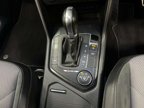 Volkswagen Tiguan 2.0 Tiguan R-Line TDI 4Motion DSG 4WD 5dr 27