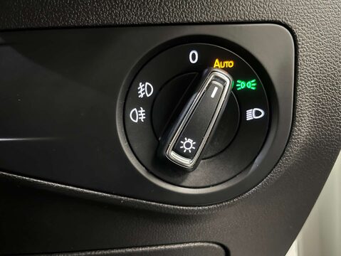 Volkswagen Tiguan 2.0 Tiguan R-Line TDI 4Motion DSG 4WD 5dr 18