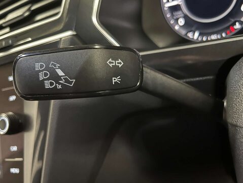 Volkswagen Tiguan 2.0 Tiguan R-Line TDI 4Motion DSG 4WD 5dr 21