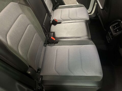 Volkswagen Tiguan 2.0 Tiguan R-Line TDI 4Motion DSG 4WD 5dr 32