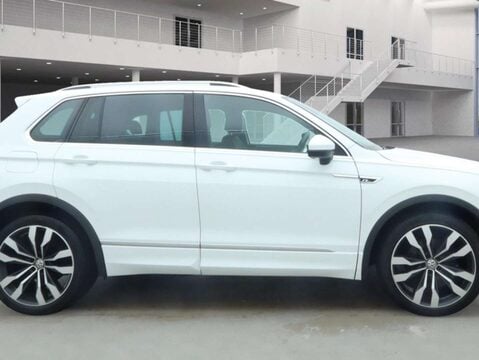 Volkswagen Tiguan 2.0 Tiguan R-Line TDI 4Motion Semi-Auto 4WD 5dr 6