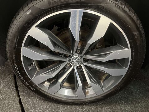 Volkswagen Tiguan 2.0 Tiguan R-Line TDI 4Motion DSG 4WD 5dr 35
